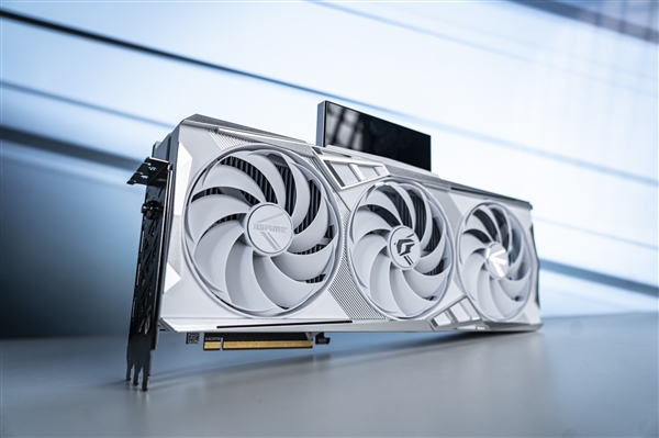 iGame RTX 4090/4080 Vulcan圣洁白显卡亮相 - 第2张 - 智趣东西 iGame RTX 4090/4080 Vulcan圣洁白显卡亮相 - 第2张