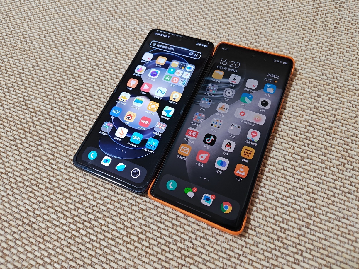 钻黑“翻盖”折叠机 vivo X Flip来了 - 第3张 - 智趣东西 钻黑“翻盖”折叠机 vivo X Flip来了 - 第3张