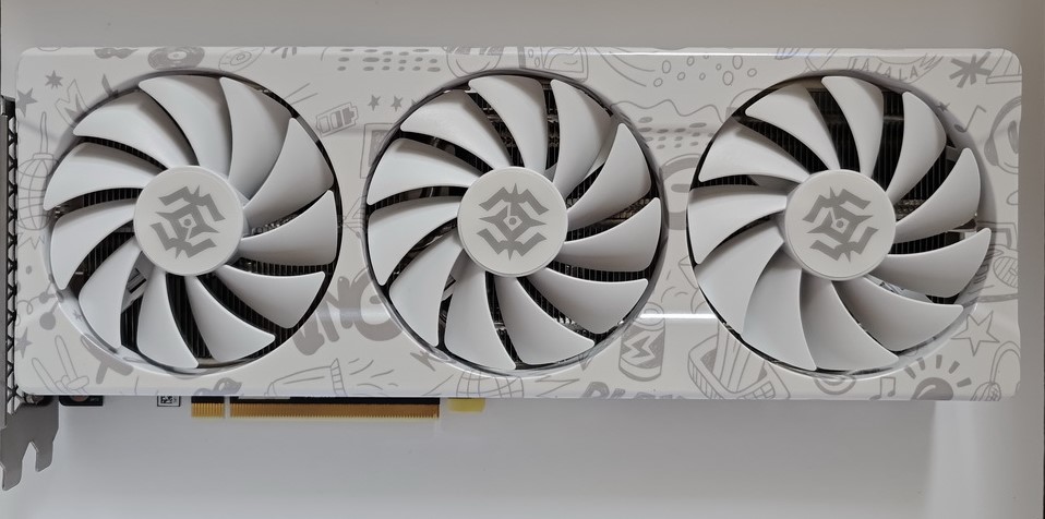 甜点甜在哪?我用索泰RTX 4060 Ti X-GAMING OC欧泊白找到了答案 - 第8张 - 智趣东西 甜点甜在哪?我用索泰RTX 4060 Ti X-GAMING OC欧泊白找到了答案 - 第8张