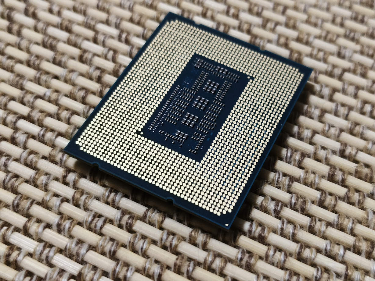 多核心性能暴增!Intel酷睿第14代i7-14700K首测 - 第4张 - 智趣东西 多核心性能暴增!Intel酷睿第14代i7-14700K首测 - 第4张