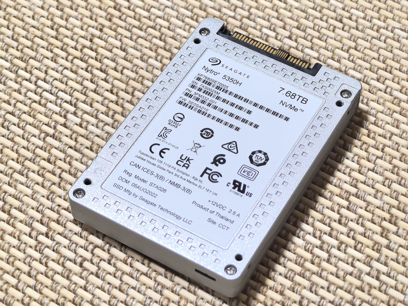 1年了,一个能打的都没有! 希捷雷霆5350H 7.68TB企业级固态硬盘 - 第2张 - 智趣东西 1年了,一个能打的都没有! 希捷雷霆5350H 7.68TB企业级固态硬盘 - 第2张