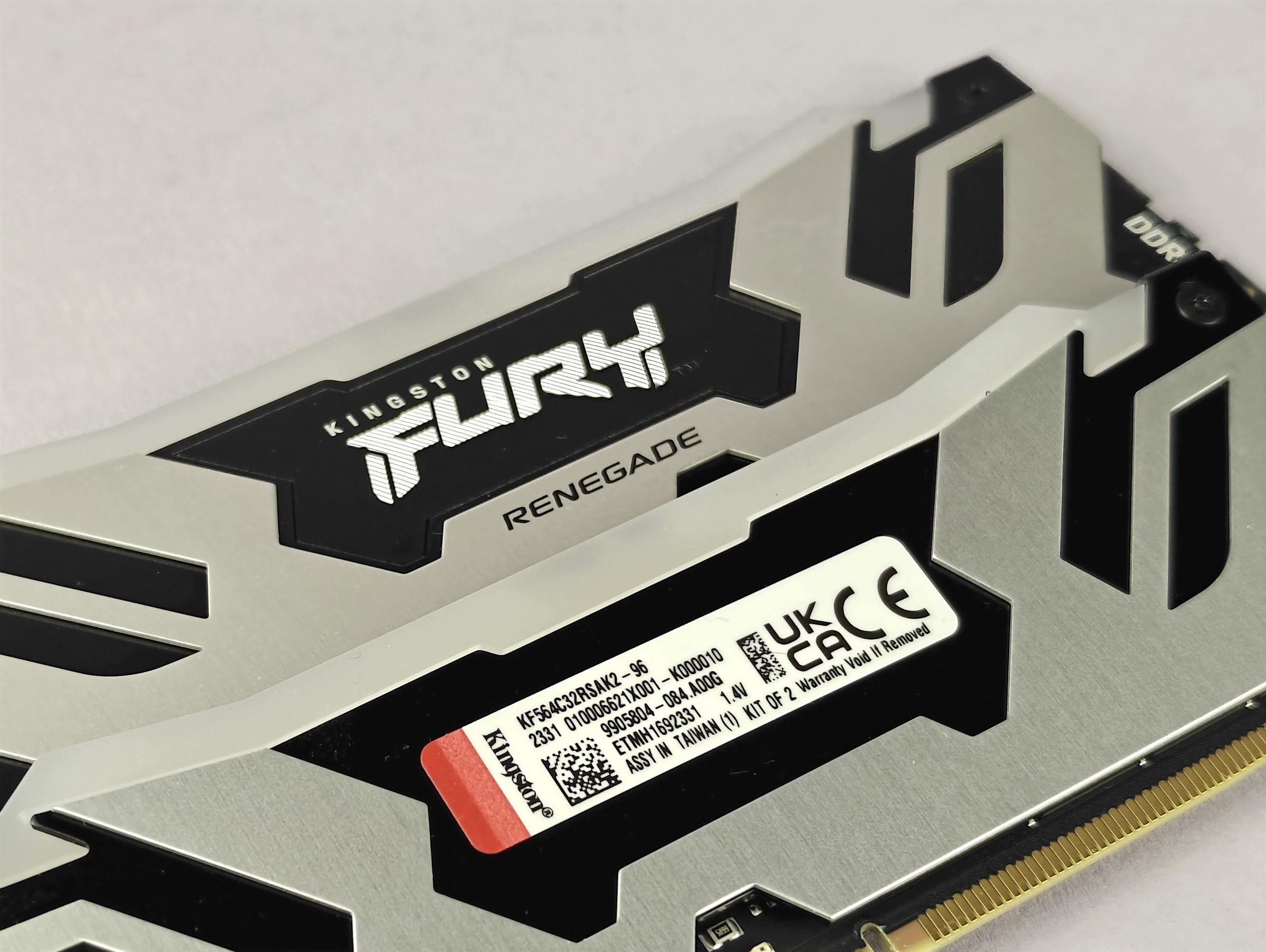 96GB内存巨无霸!金士顿 FURY Renegade DDR5 RGB首测 - 第9张 - 智趣东西 96GB内存巨无霸!金士顿 FURY Renegade DDR5 RGB首测 - 第9张