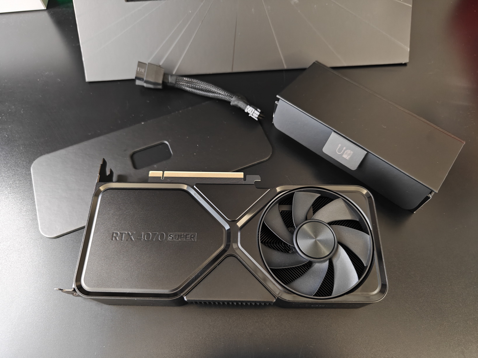 最有诚意的升级 GeForce RTX 4070 SUPER测试 - 第2张 - 智趣东西 最有诚意的升级 GeForce RTX 4070 SUPER测试 - 第2张