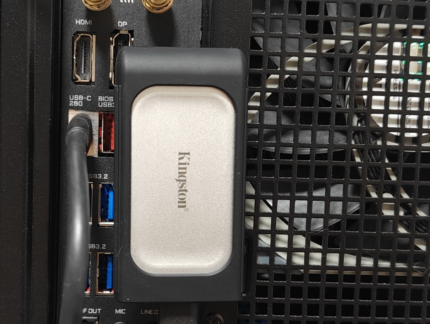 20Gbps+4TB迷你存储巨兽!金士顿 XS2000口袋固态 - 第14张 - 智趣东西 20Gbps+4TB迷你存储巨兽!金士顿 XS2000口袋固态 - 第14张
