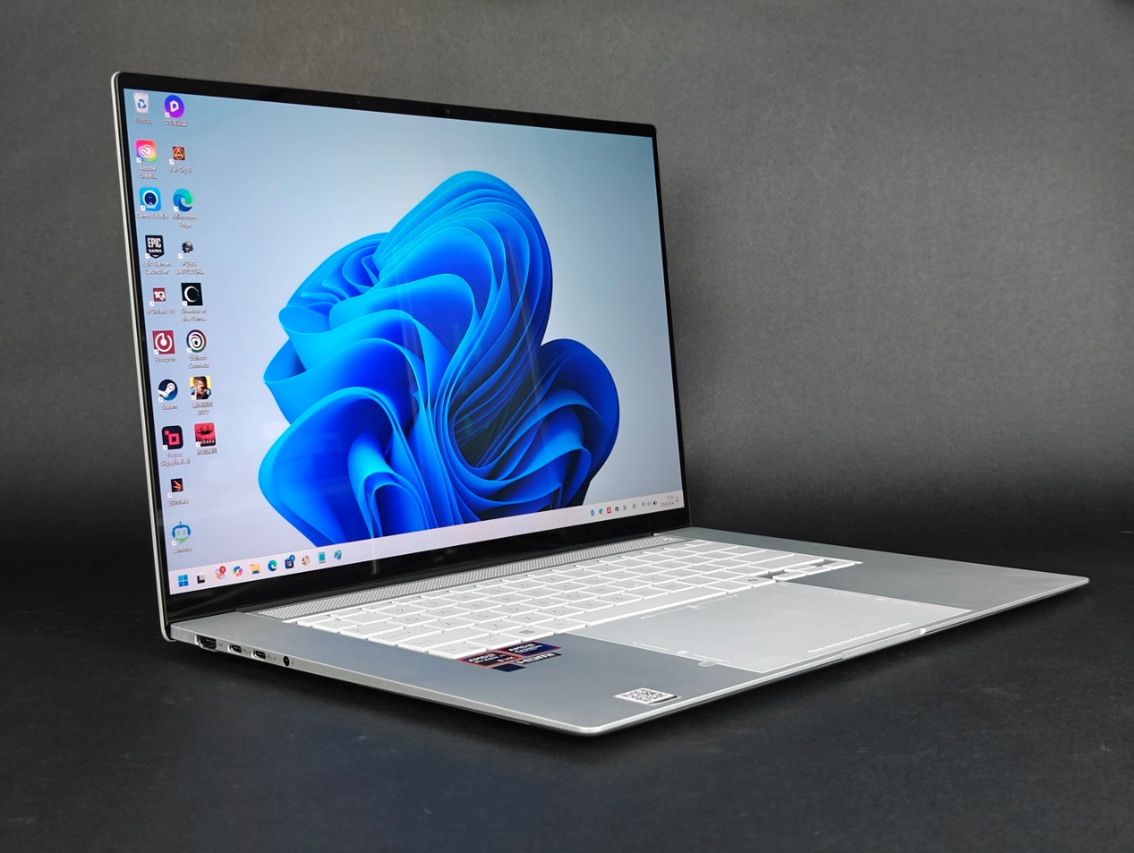 AMD 锐龙AI 9 HX 370首发评测 超薄AI PC华硕灵耀16 Air来了! - 第5张 - 智趣东西 AMD 锐龙AI 9 HX 370首发评测 超薄AI PC华硕灵耀16 Air来了! - 第5张