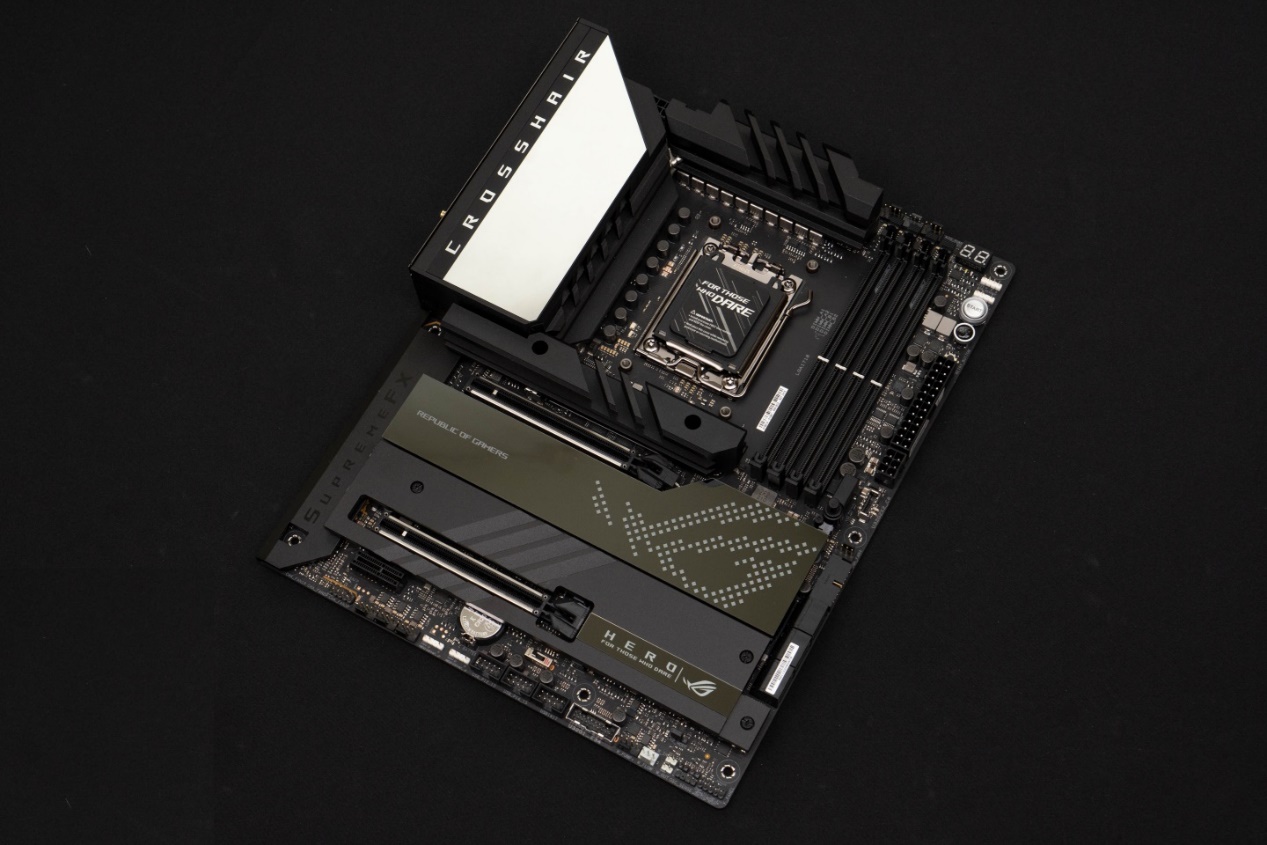 65W TDP能耗比新标杆!AMD 锐龙5 9600X首发评测 - 第3张 - 智趣东西 65W TDP能耗比新标杆!AMD 锐龙5 9600X首发评测 - 第3张