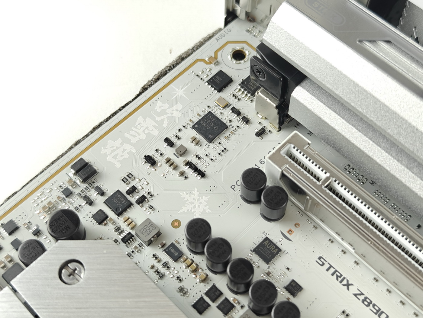 Intel酷睿Ultra 200S第一击!ROG Strix Z890-A Gaming WiFi 吹雪首发评测 - 第4张 - 智趣东西 Intel酷睿Ultra 200S第一击!ROG Strix Z890-A Gaming WiFi 吹雪首发评测 - 第4张