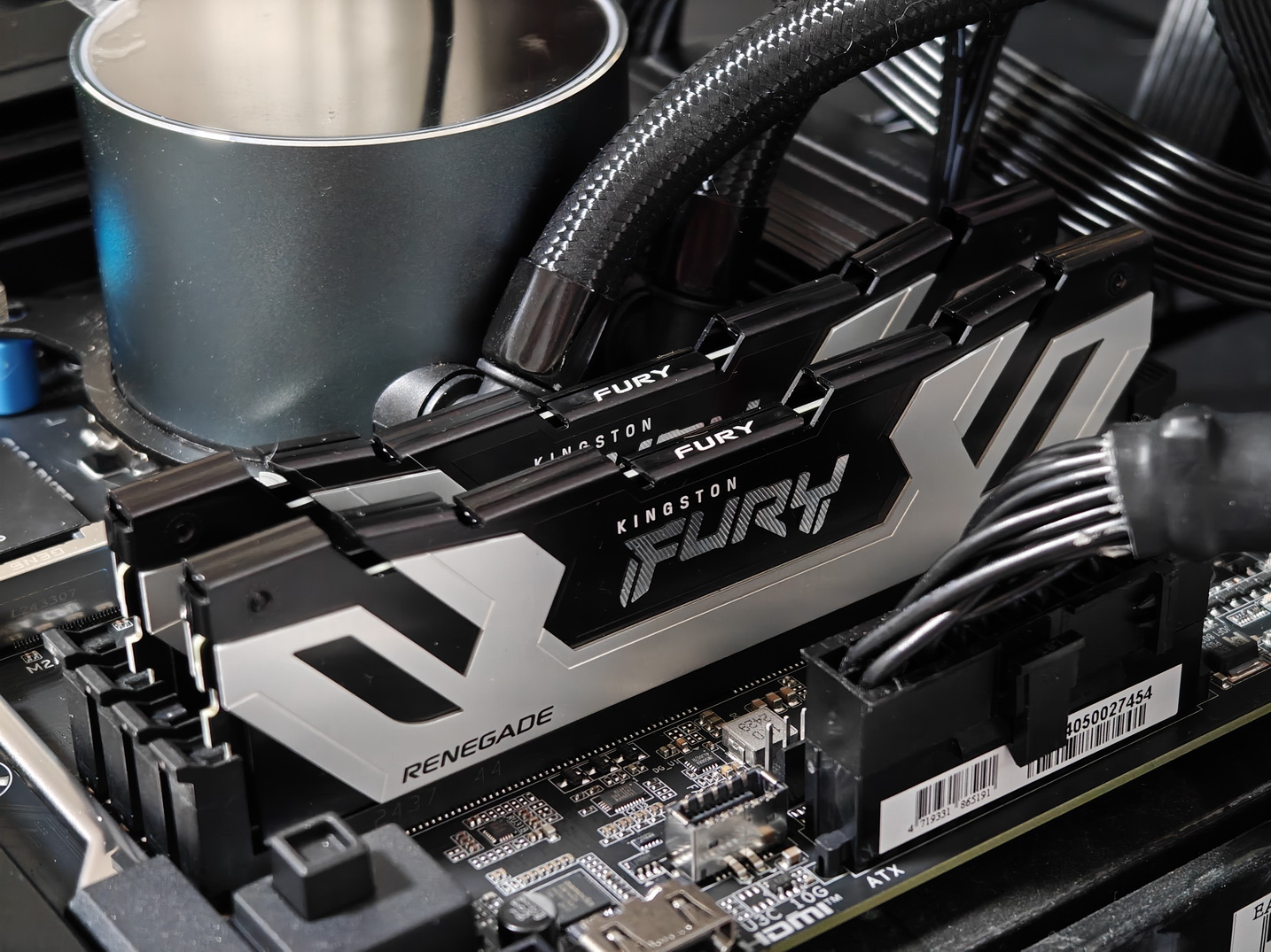 超高频内存来了!Kingston FURY叛逆者DDR5 CUDIMM首测 - 第11张 - 智趣东西 超高频内存来了!Kingston FURY叛逆者DDR5 CUDIMM首测 - 第11张