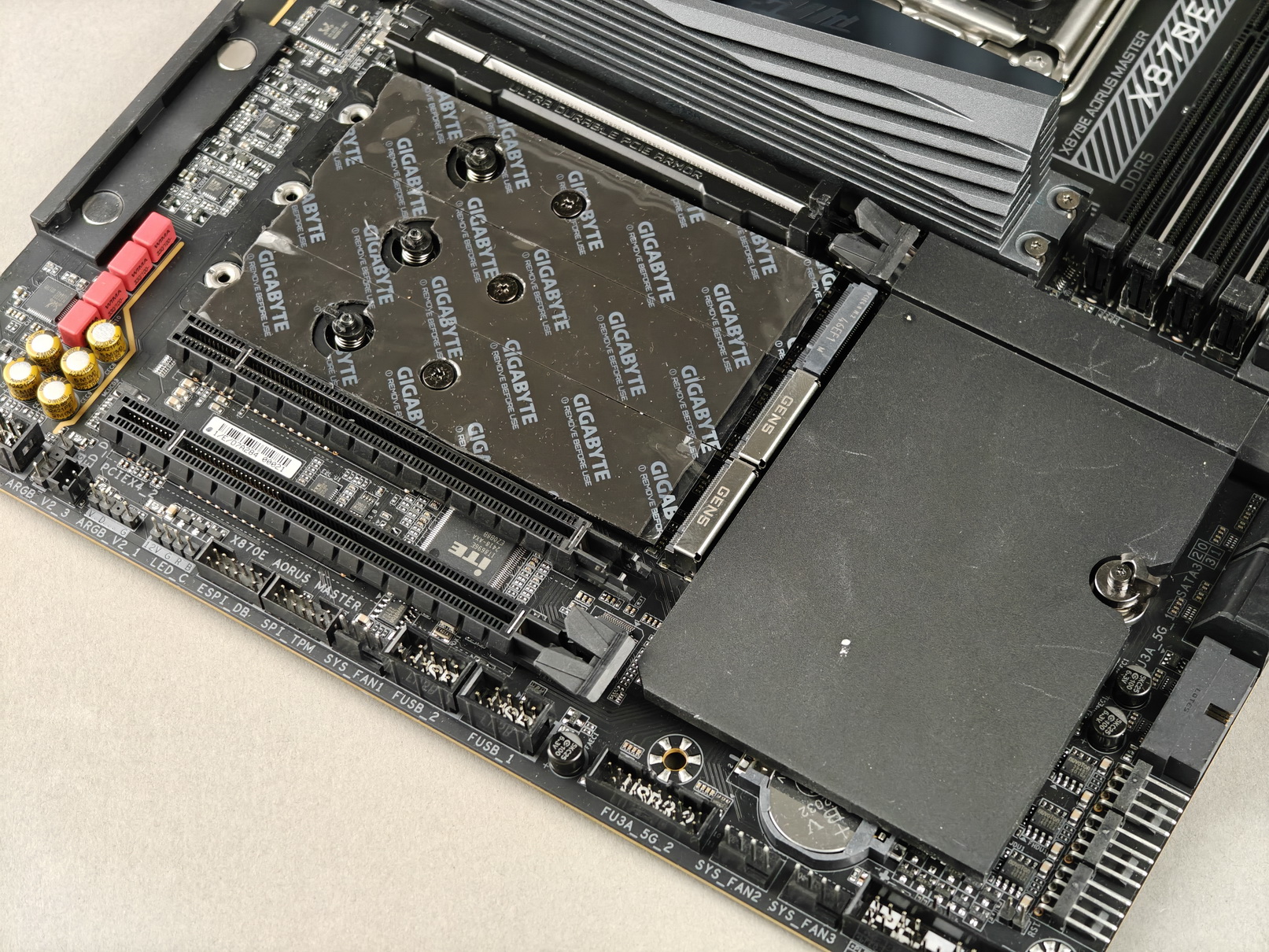 再强调亿次 它就是地表最强游戏处理器!AMD 锐龙7 9800X3D测试 - 第15张 - 智趣东西 再强调亿次 它就是地表最强游戏处理器!AMD 锐龙7 9800X3D测试 - 第15张