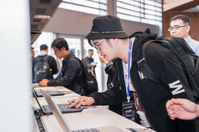 AMD与微软强强携手,开启 Windows 11 AI+ PC新时代! - 第17张 - 智趣东西 AMD与微软强强携手,开启 Windows 11 AI+ PC新时代! - 第17张