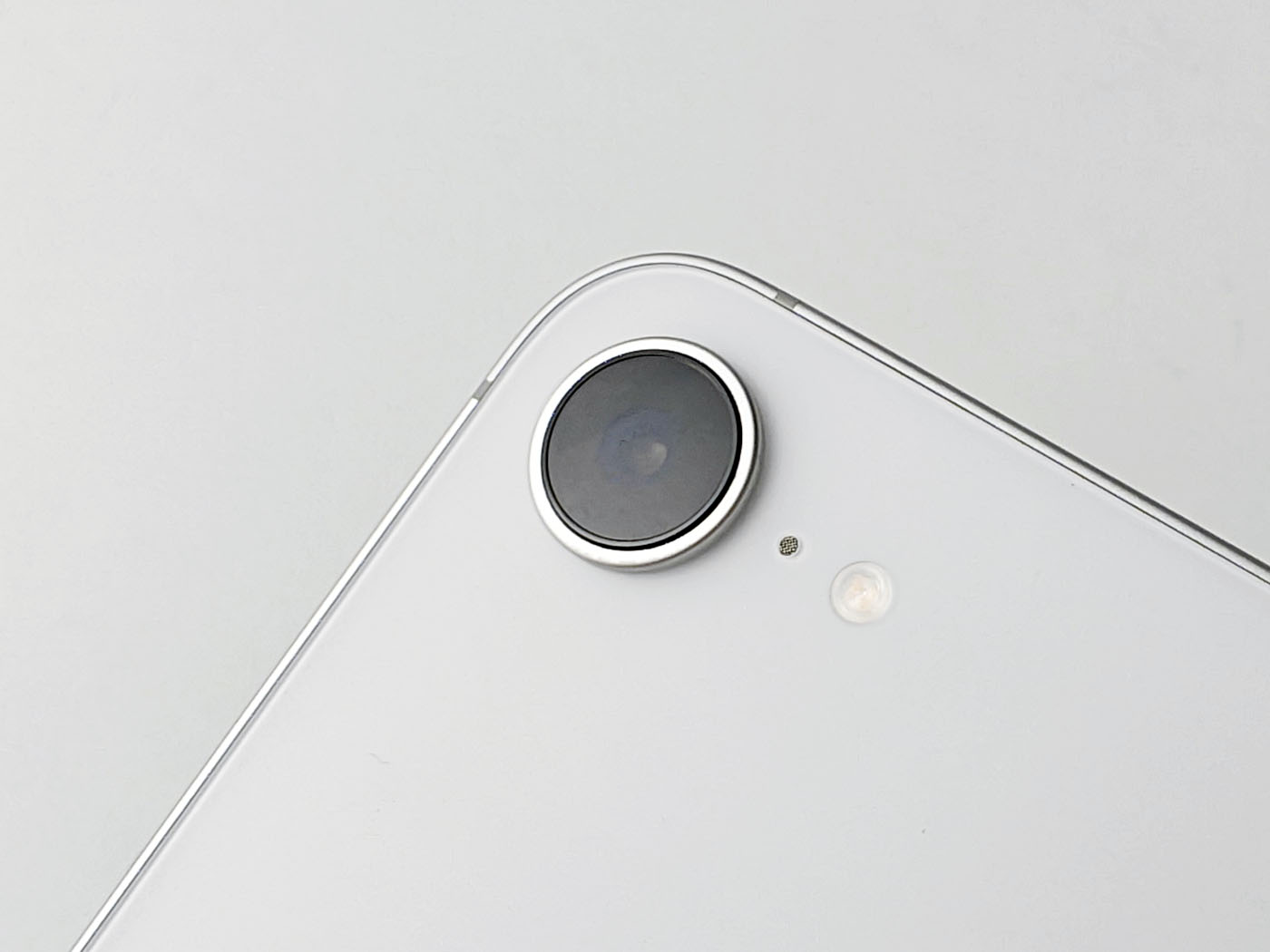 用了一周 我终于知道iPhone 16e适合谁了! - 第7张 - 智趣东西 用了一周 我终于知道iPhone 16e适合谁了! - 第7张