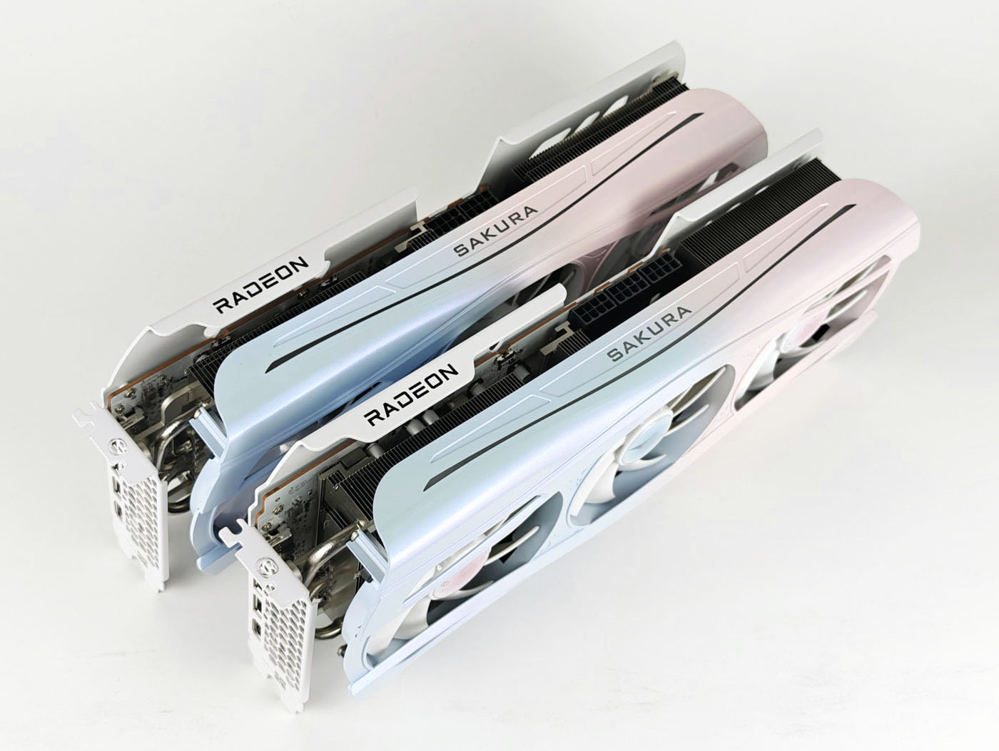 游戏性能超RTX 5070 Ti,同价位无对手?AMD Radeon RX 9070/9070 XT显卡首测 - 第13张 - 智趣东西 游戏性能超RTX 5070 Ti,同价位无对手?AMD Radeon RX 9070/9070 XT显卡首测 - 第13张