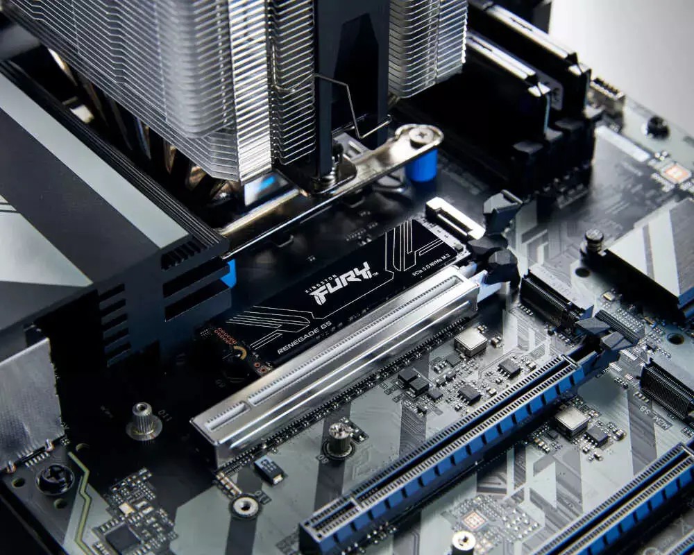 满配固态硬盘之王!Kingston FURY Renegade G5 PCIe 5.0 4TB首测! - 第8张 - 智趣东西 满配固态硬盘之王!Kingston FURY Renegade G5 PCIe 5.0 4TB首测! - 第8张