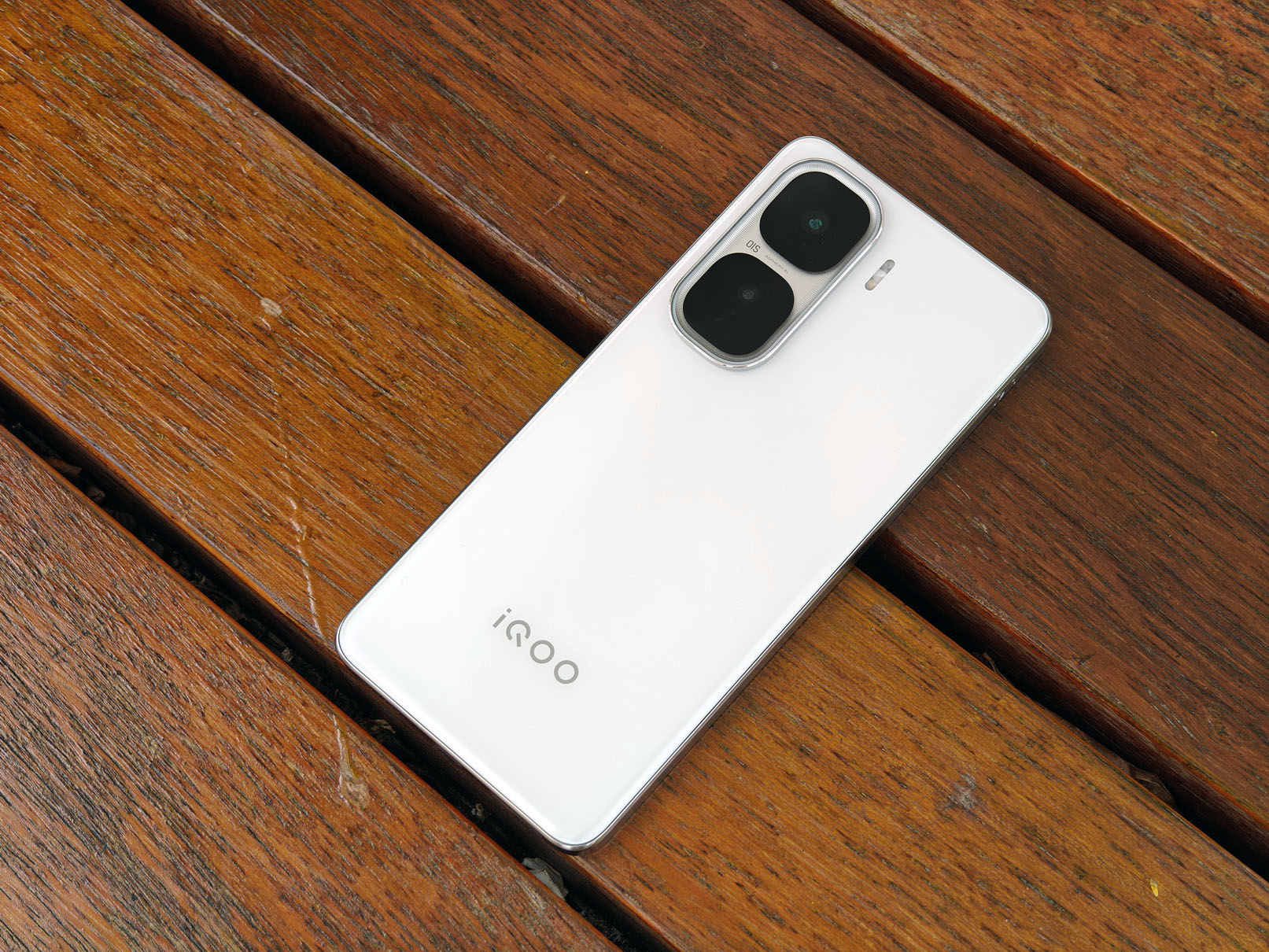 超配双芯iQOO最强手机来袭！iQOO Neo10 Pro+首测