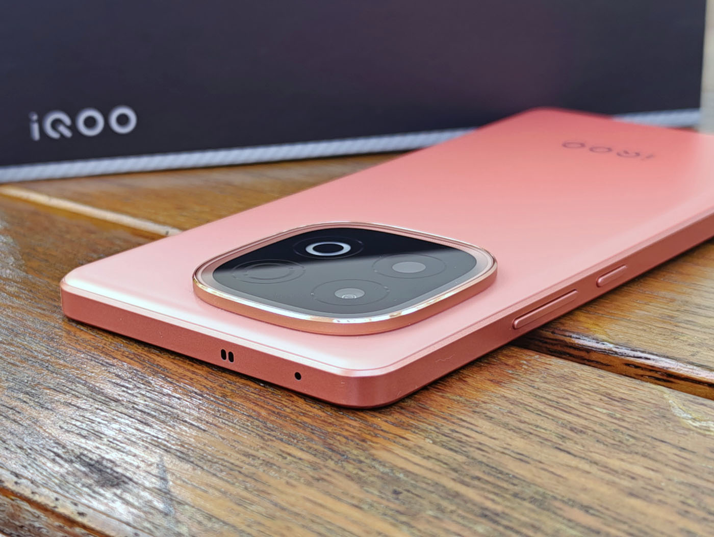 13小时续航电竞手机!iQOO Z10 Turbo Pro试用 - 第4张 - 智趣东西 13小时续航电竞手机!iQOO Z10 Turbo Pro试用 - 第4张