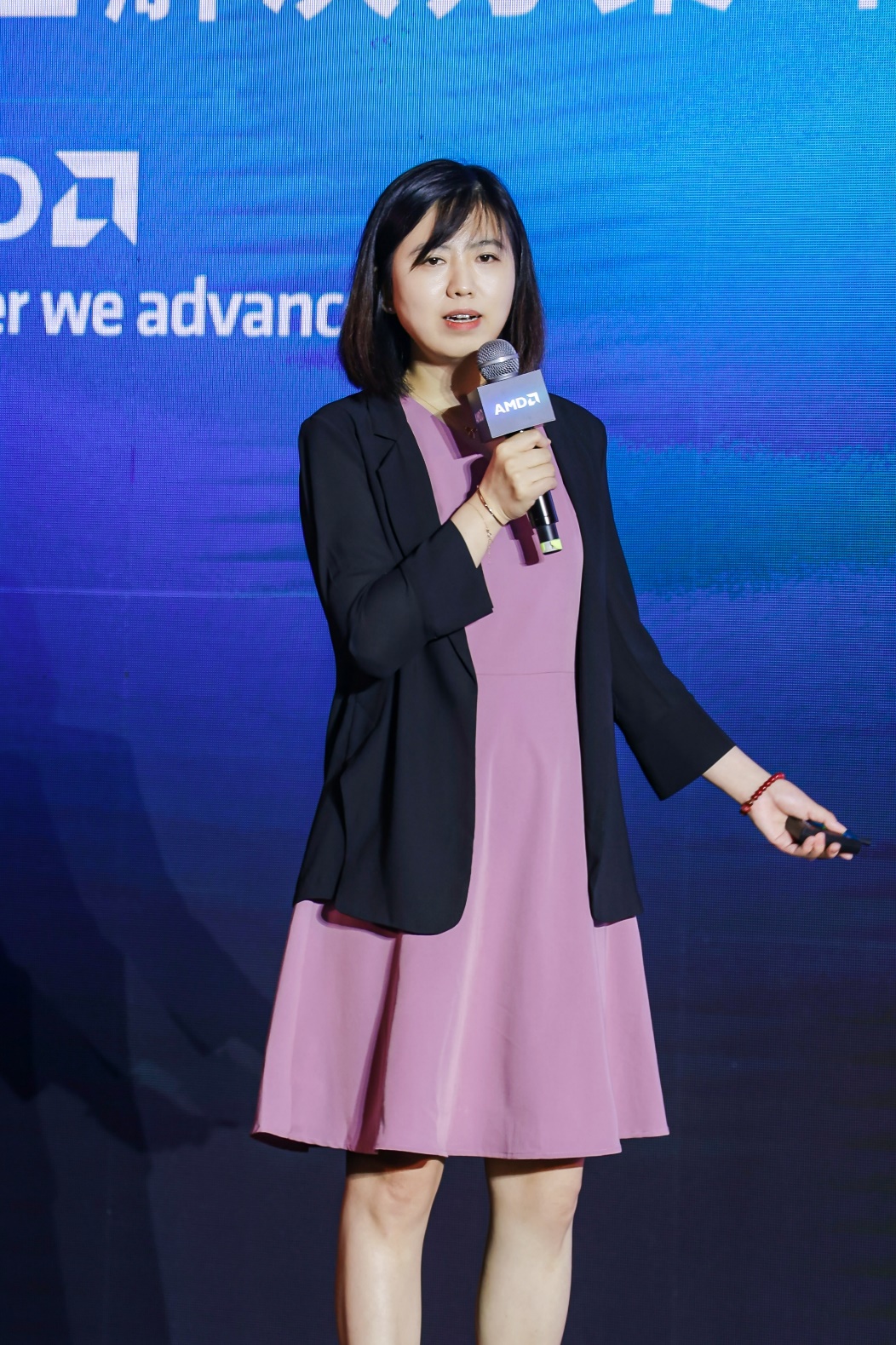 打通AI赋能最后一公里,AMD 举办Mini AI工作站行业解决方案峰会 - 第6张 - 智趣东西 打通AI赋能最后一公里,AMD 举办Mini AI工作站行业解决方案峰会 - 第6张