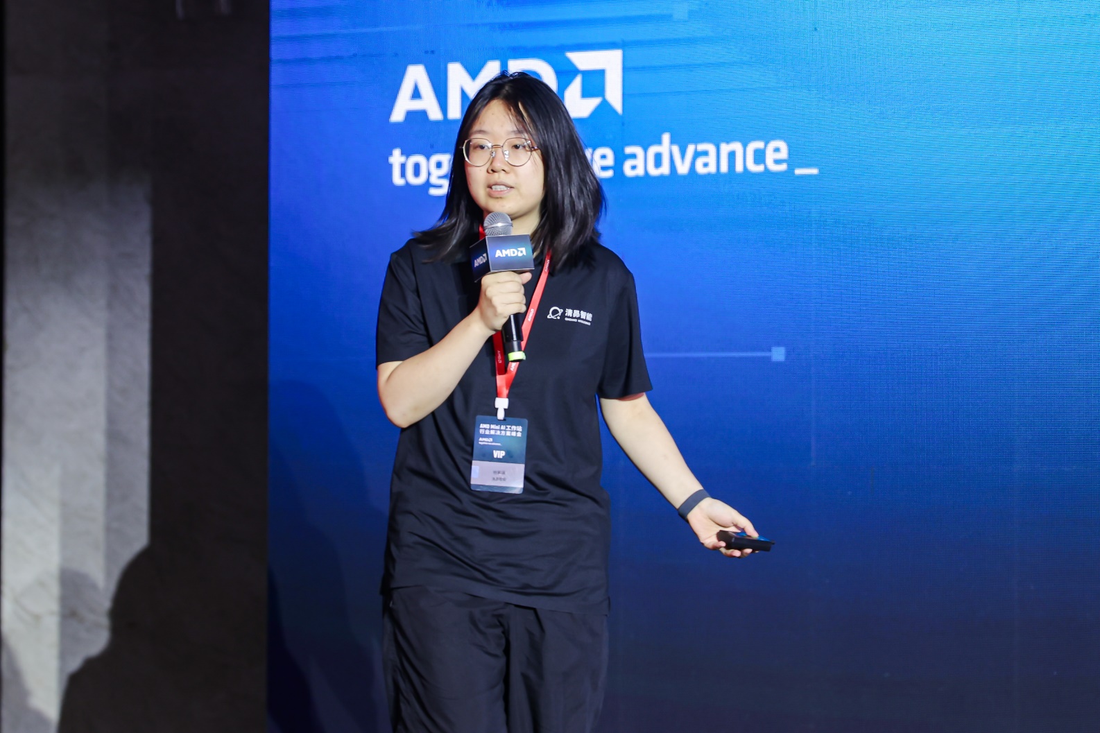 打通AI赋能最后一公里,AMD 举办Mini AI工作站行业解决方案峰会 - 第10张 - 智趣东西 打通AI赋能最后一公里,AMD 举办Mini AI工作站行业解决方案峰会 - 第10张