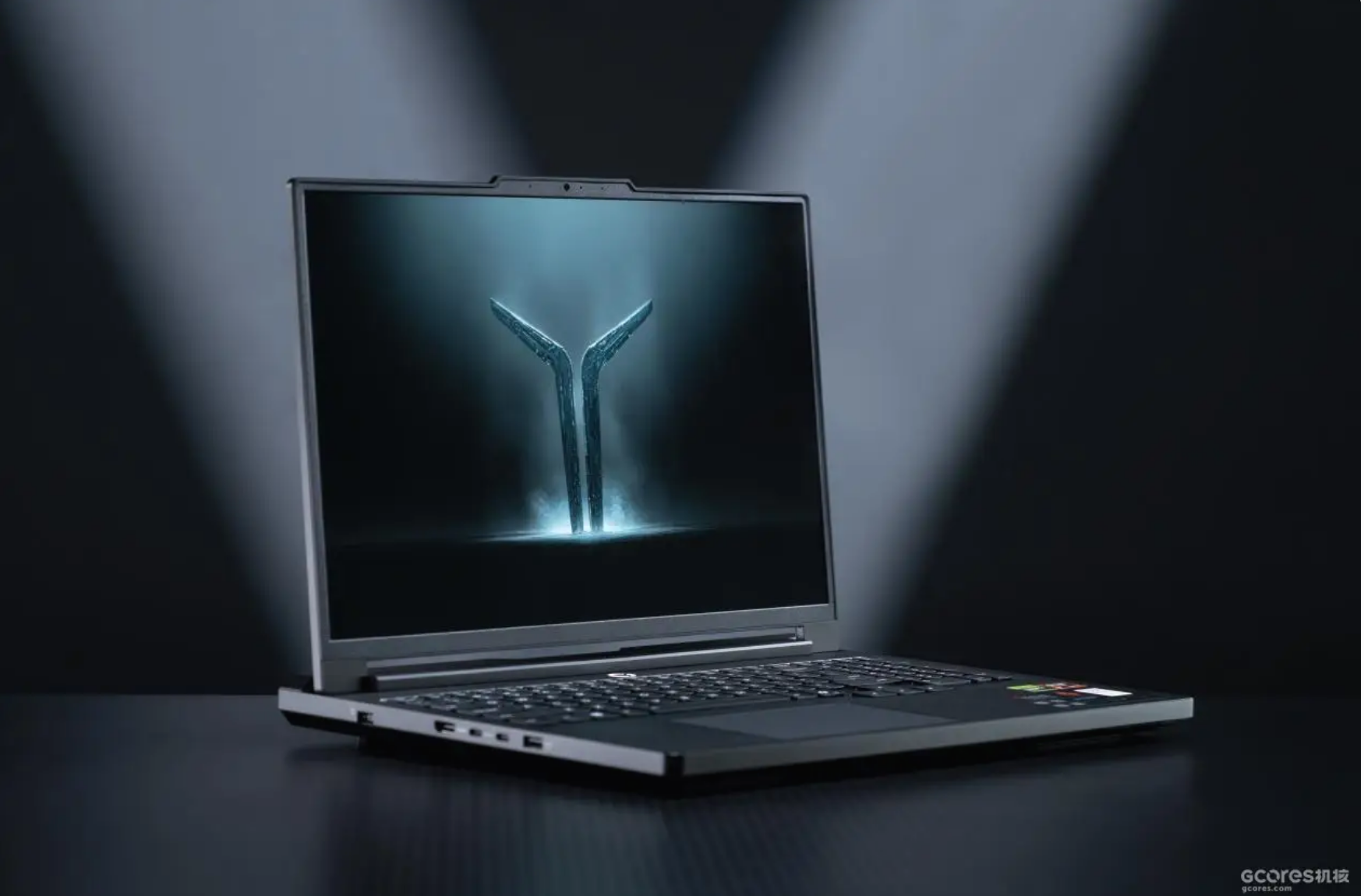 游戏、专业性能双杀！锐龙9 9955HX vs 酷睿Ultra 9 275HX旗舰U对决 - 第3张