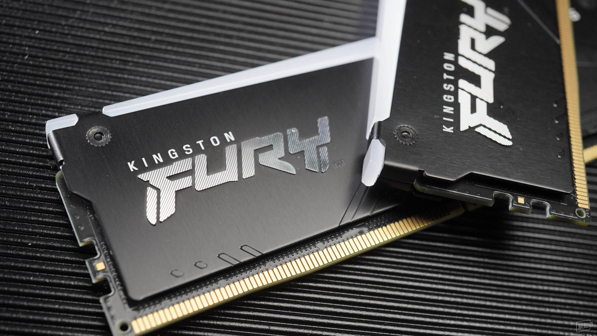 DDR5内存:真实频率 vs 等效速率,那些被标错的数字 - 第1张 - 智趣东西 DDR5内存:真实频率 vs 等效速率,那些被标错的数字 - 第1张