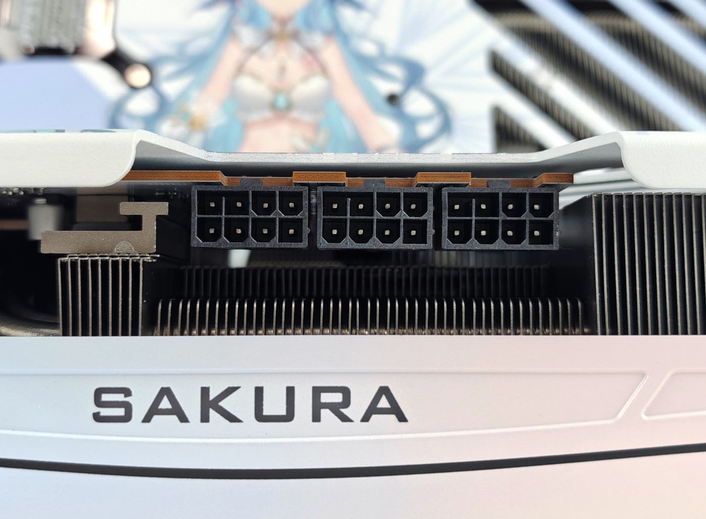 盈通樱瞳水着RX 9070 XT 16GB:在RTX 5070 Ti高涨时,把真正的性价比拉回了现实 - 第6张 - 智趣东西 盈通樱瞳水着RX 9070 XT 16GB:在RTX 5070 Ti高涨时,把真正的性价比拉回了现实 - 第6张