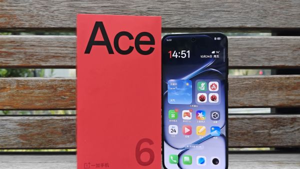 15小时超长续航的满配大杯 一加Ace 6究竟有多超值？