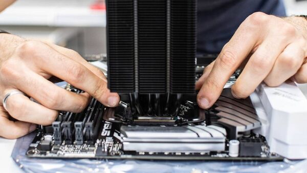 内存翻3倍、显卡也在涨！更坏的是，电源、散热器也要涨了！