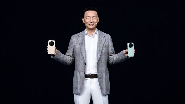 荣耀Magic8系列正式发布 开启自进化AI原生手机时代